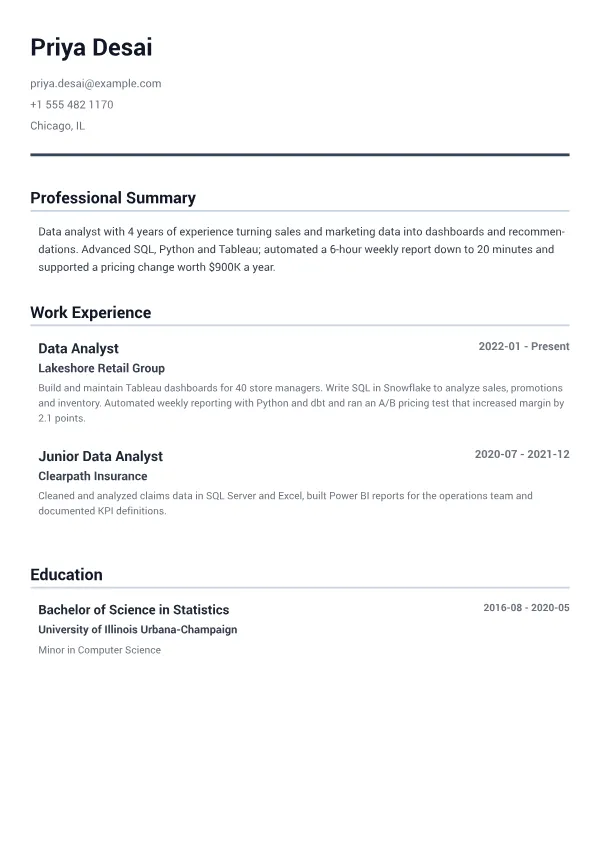 Data Analyst CV – Minimal Gray