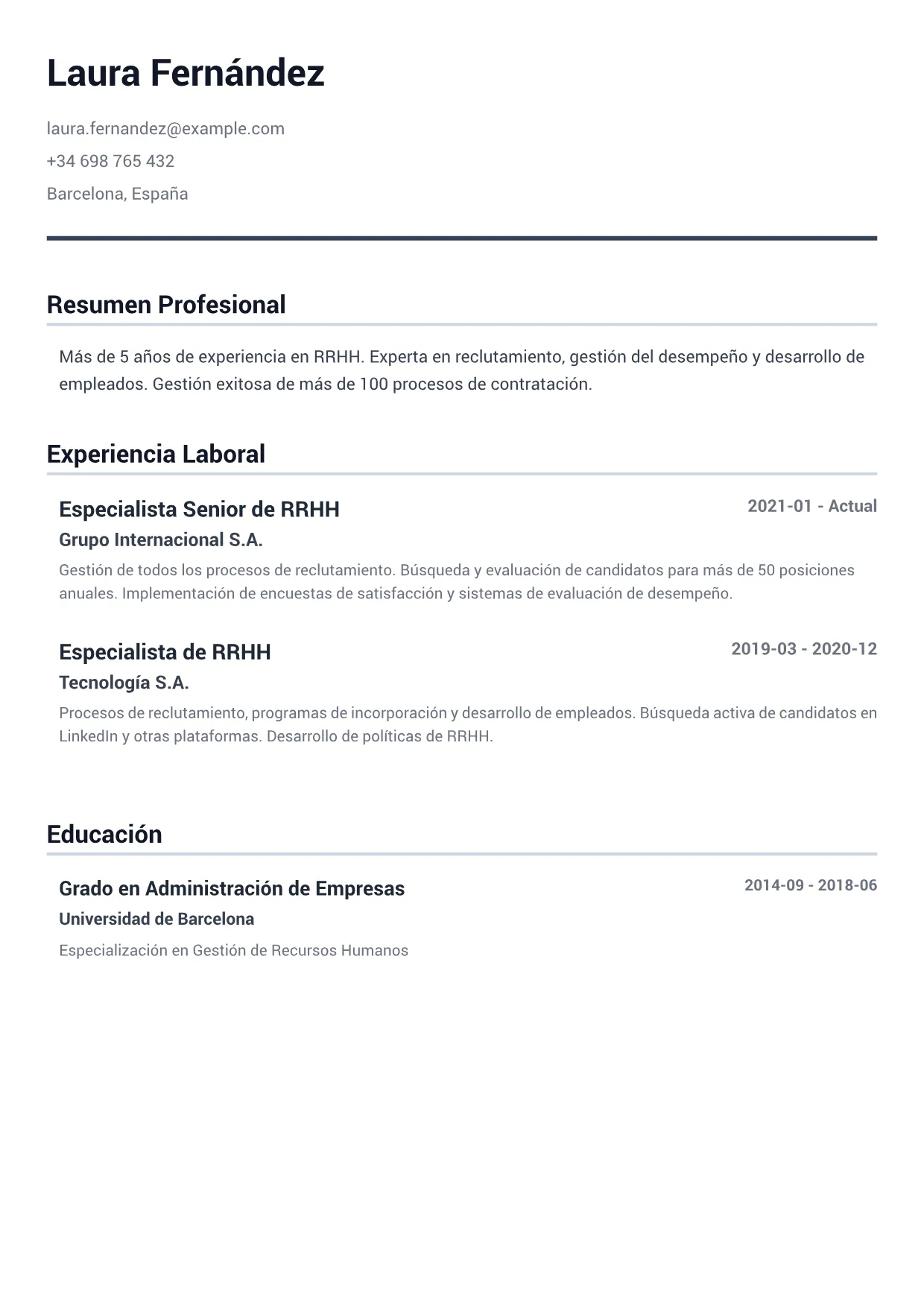 Ejemplo de CV de Especialista en Recursos Humanos – Gris Minimal (1/2)