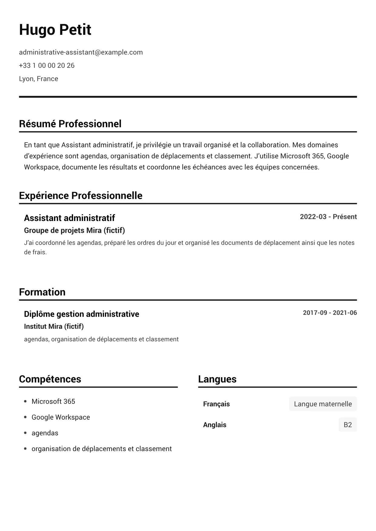 Exemple de CV Assistant administratif – Noir & Blanc Clair (1/1)