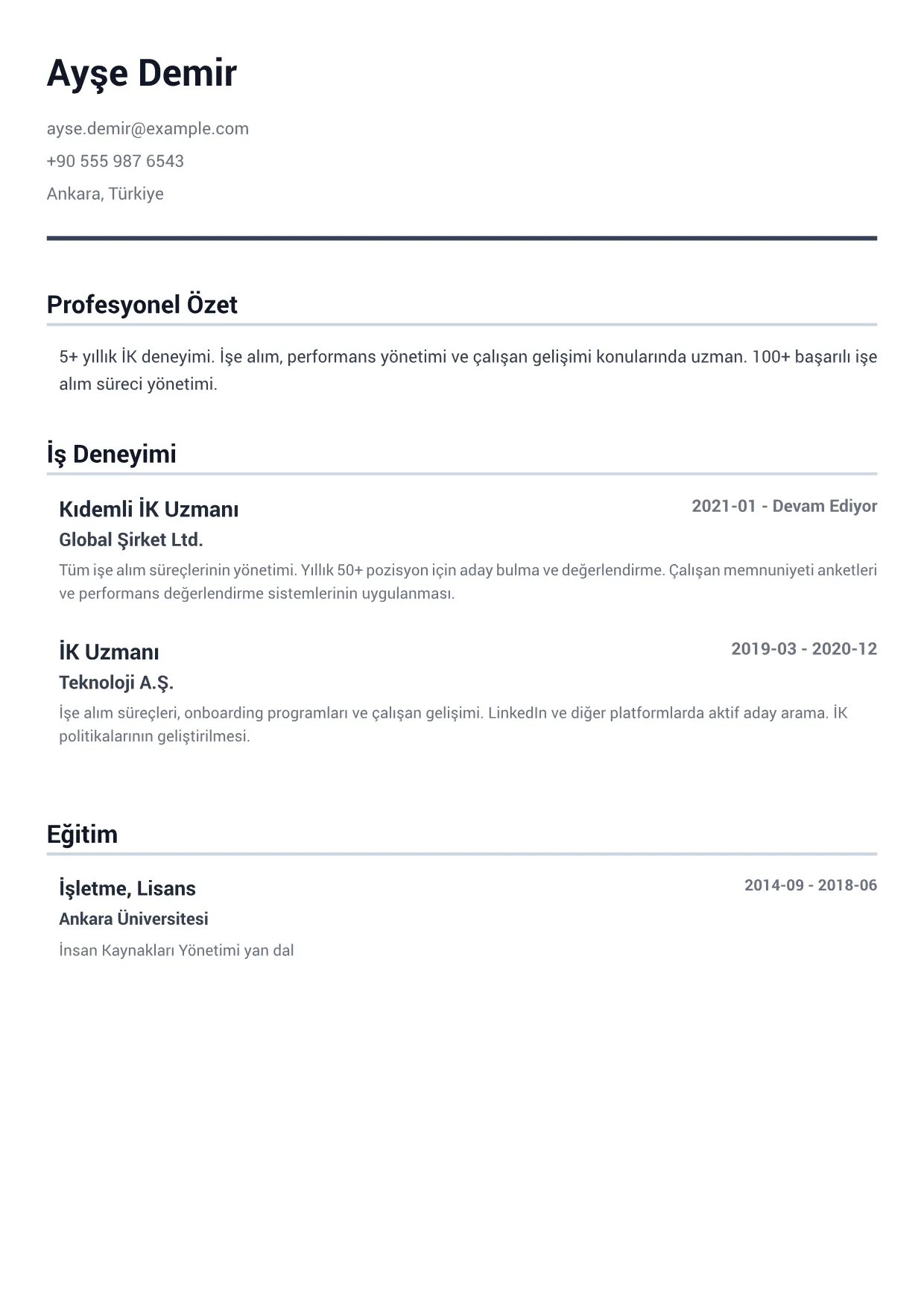 İnsan Kaynakları Uzmanı CV Örneği – Minimal Gri (1/2)